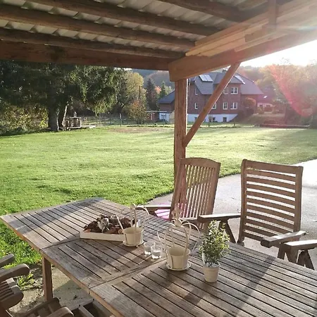 בית נופש Haus Schneider Kaetchen Deudesfeld